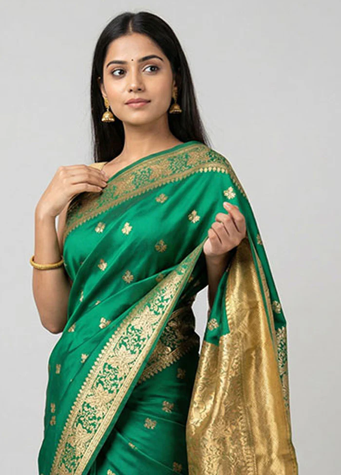 Green Banarasi Silk Saree With Blouse Piece - Image 2