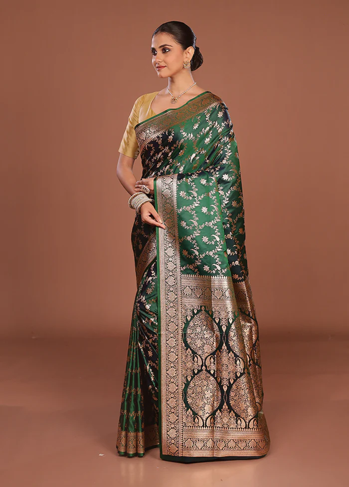 Green Banarasi Silk Saree With Blouse Piece - Image 4