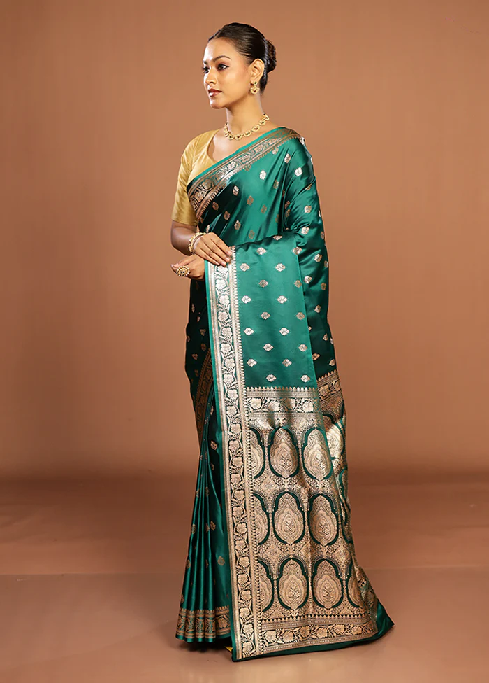 Green Banarasi Silk Saree With Blouse Piece - Image 4