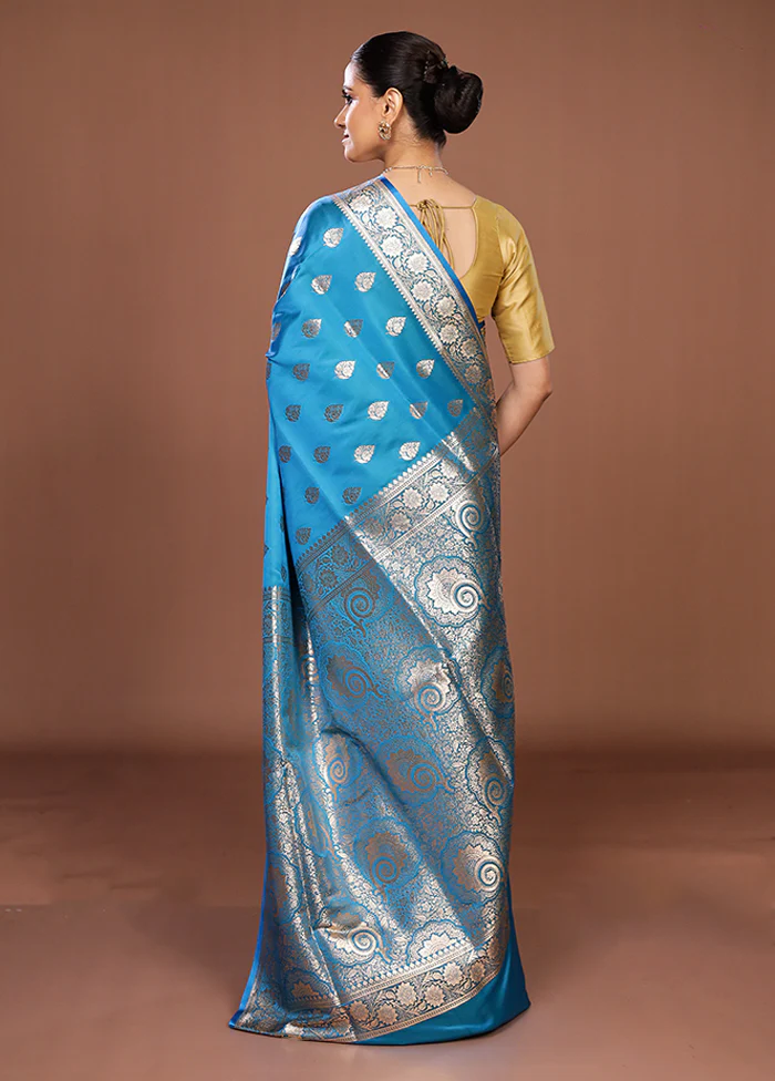 Green Banarasi Silk Saree With Blouse Piece - Image 3