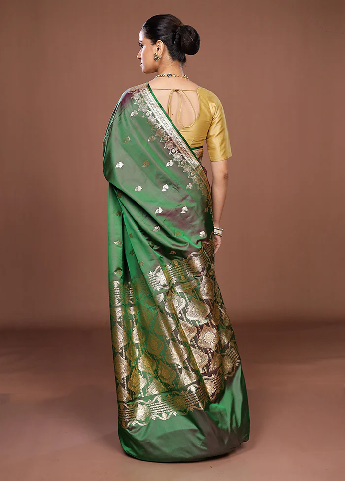 Green Banarasi Silk Saree With Blouse Piece - Image 3