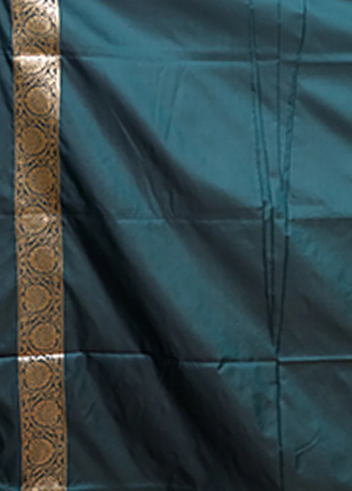 Green Banarasi Silk Saree With Blouse Piece - Image 5