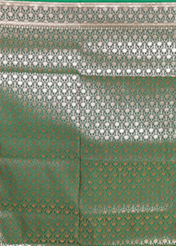 Green Banarasi Silk Saree With Blouse Piece - Image 5