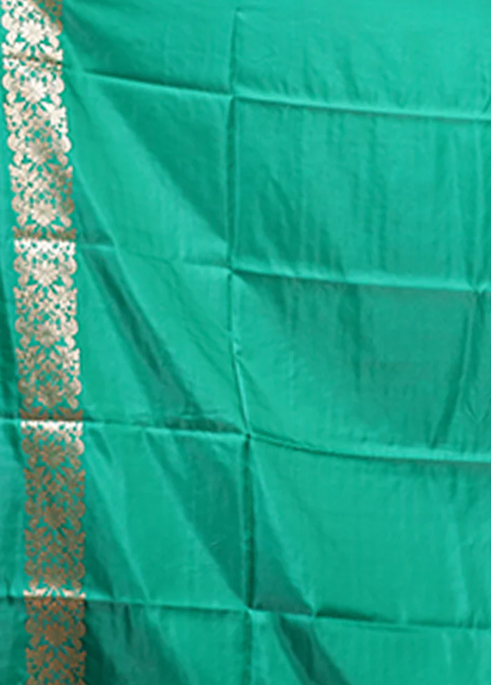 Green Banarasi Silk Saree With Blouse Piece - Image 5