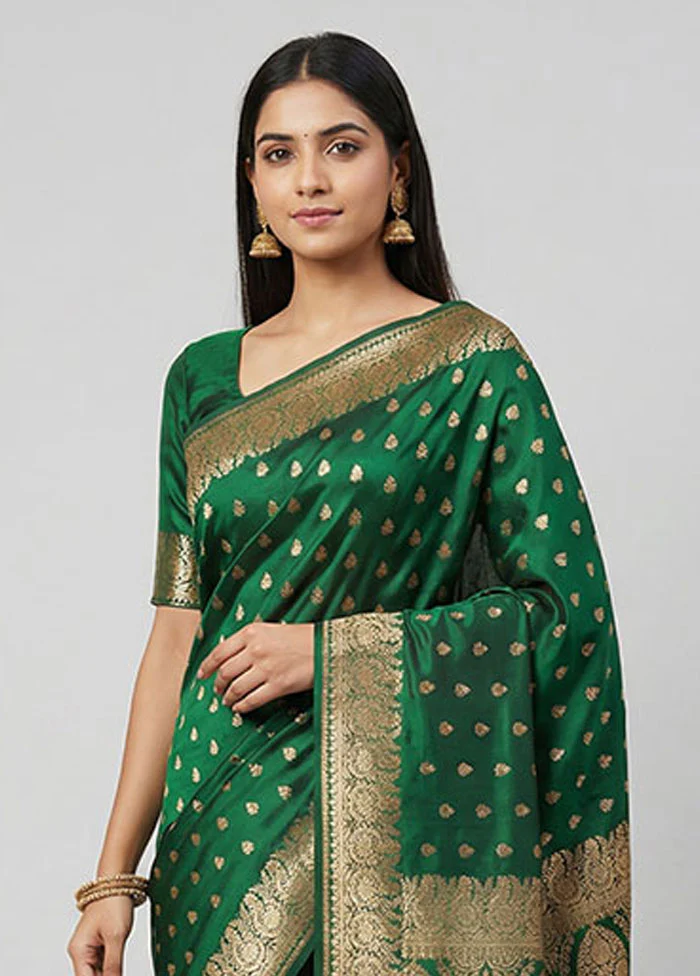 Green Banarasi Silk Saree With Blouse Piece - Image 2