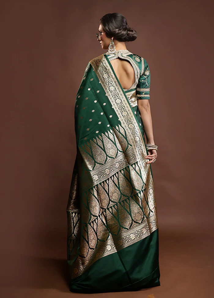 Green Banarasi Silk Saree With Blouse Piece - Image 3