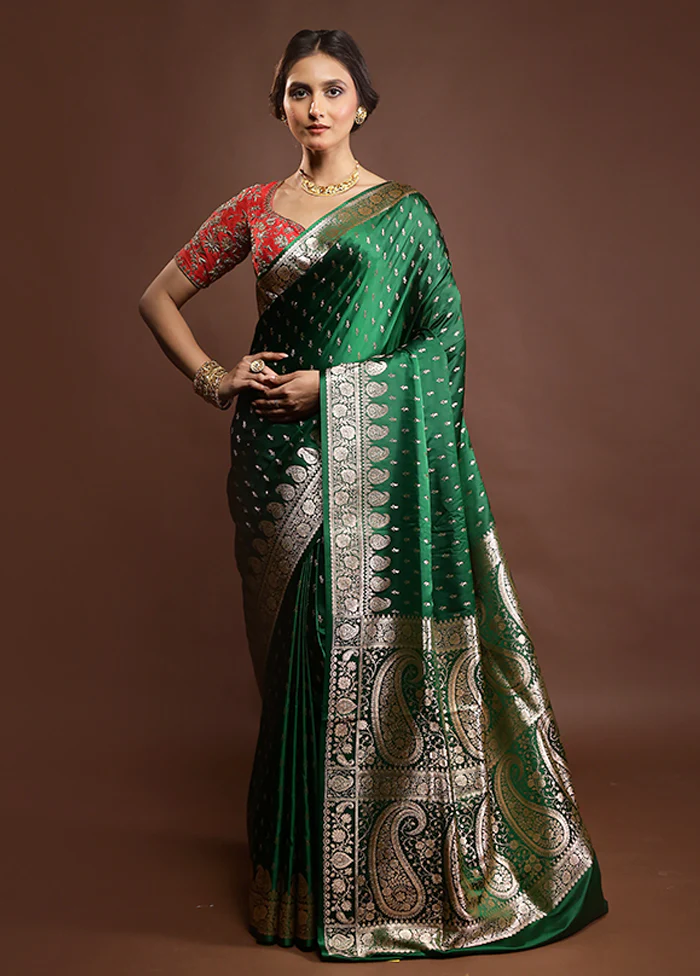 Green Banarasi Silk Saree With Blouse Piece - Image 2