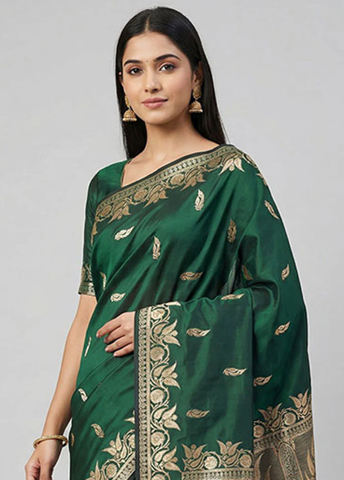 Green Banarasi Silk Saree With Blouse Piece - Image 2