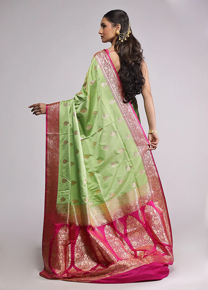 Green Banarasi Silk Saree With Blouse Piece - Image 3
