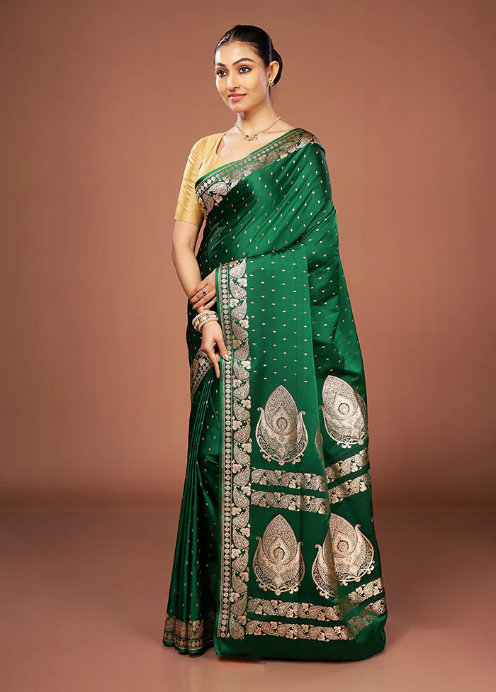 Green Banarasi Silk Saree With Blouse Piece - Image 4