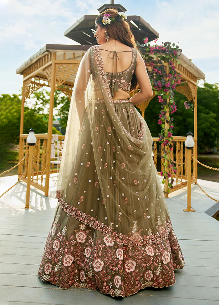 Green Blended Silk Lehenga Set - Image 3
