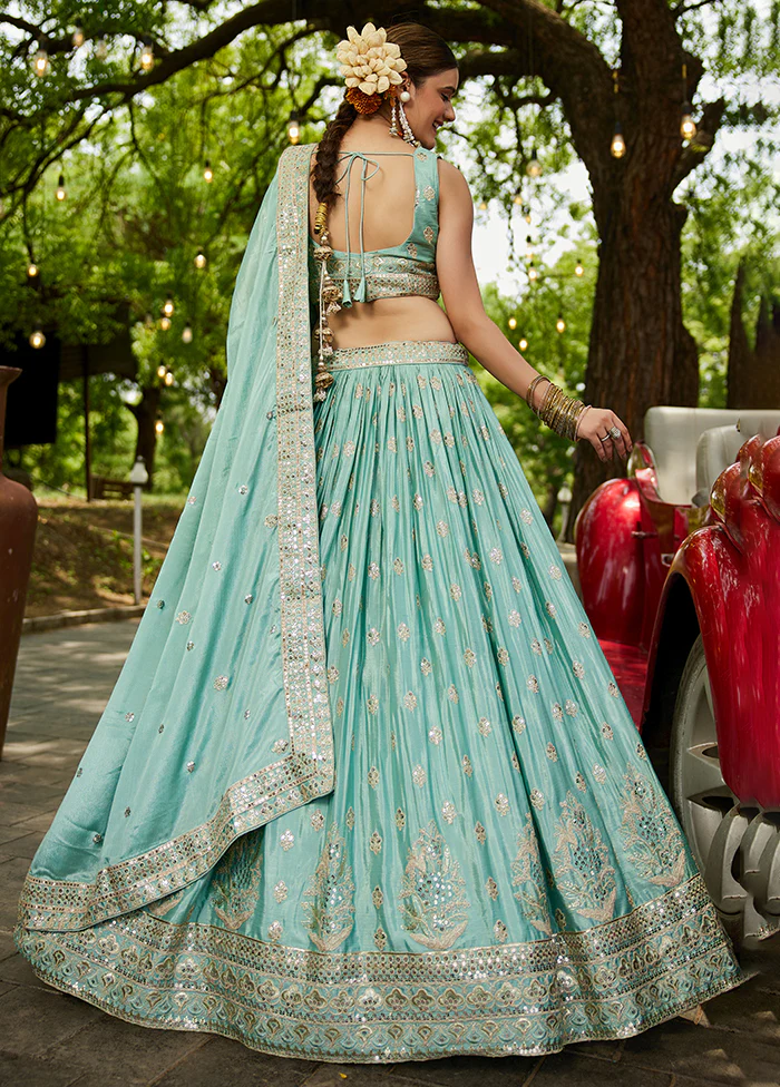 Green Blended Silk Lehenga Set - Image 3