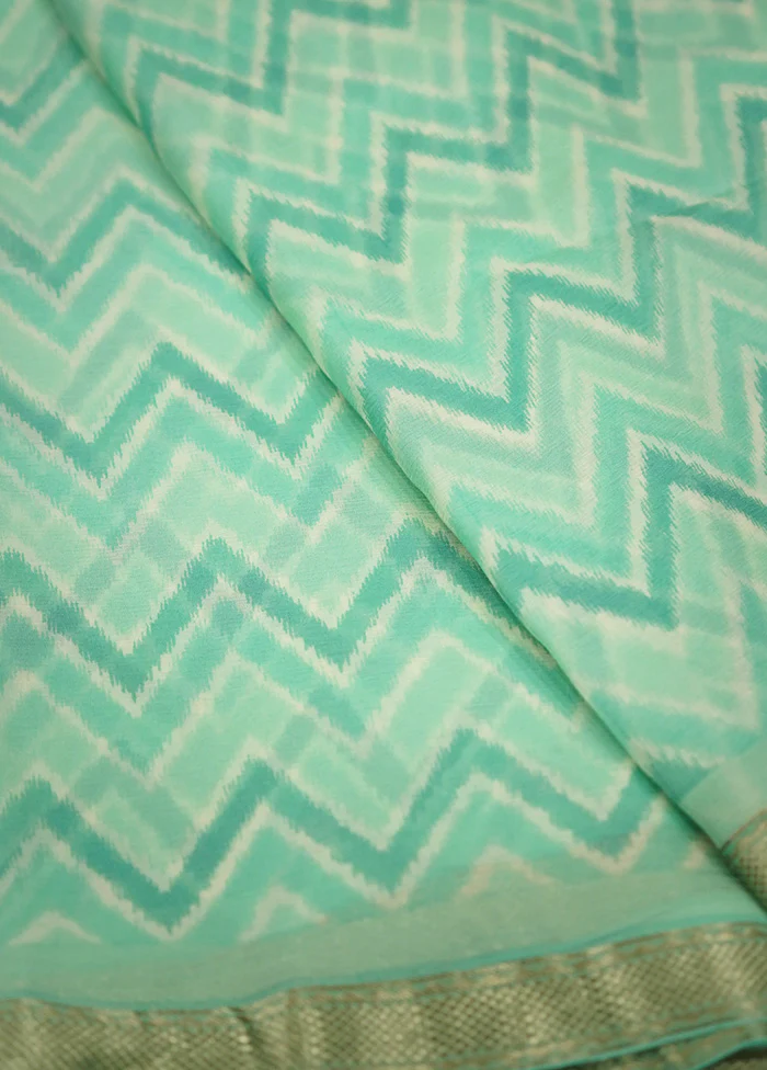 Green Chiffon Pure Silk Saree With Blouse Piece - Image 2