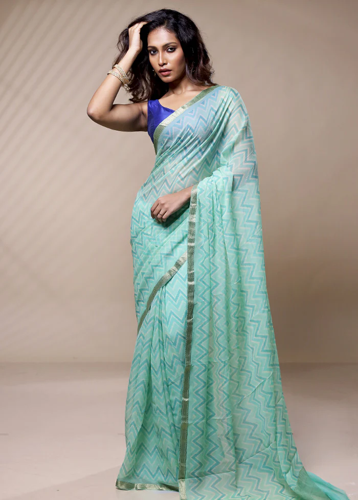 Green Chiffon Pure Silk Saree With Blouse Piece - Image 3