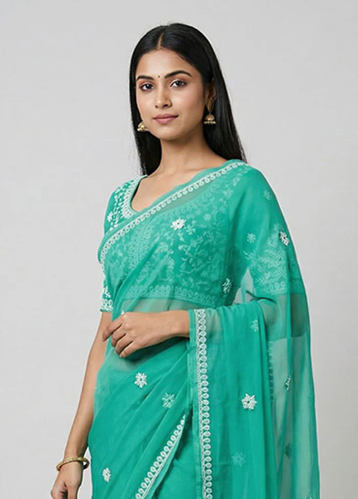 Green Chiffon Silk Saree With Blouse Piece - Image 2