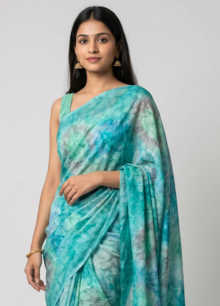 Green Chiffon Silk Saree With Blouse Piece - Image 2