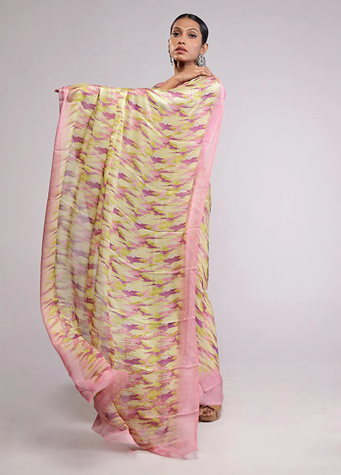 Green Chiffon Silk Saree With Blouse Piece - Image 4
