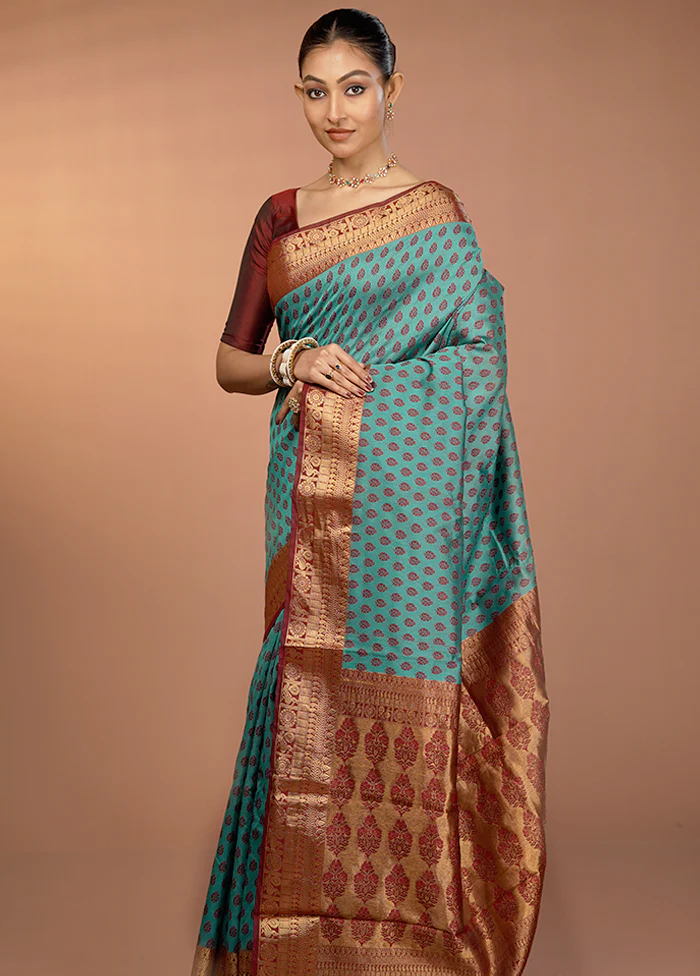 Green Cotton Saree With Blouse Piece - Image 4