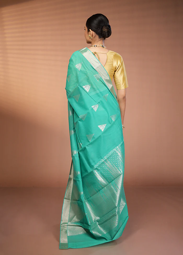 Green Cotton Saree With Blouse Piece - Image 3