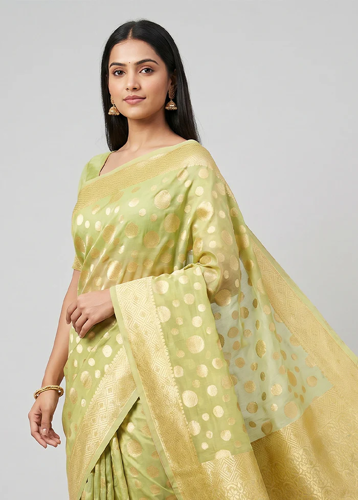 Green Cotton Saree With Blouse Piece - Image 2
