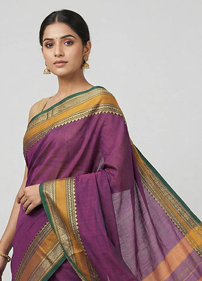 Green Cotton Saree With Blouse Piece - Image 2