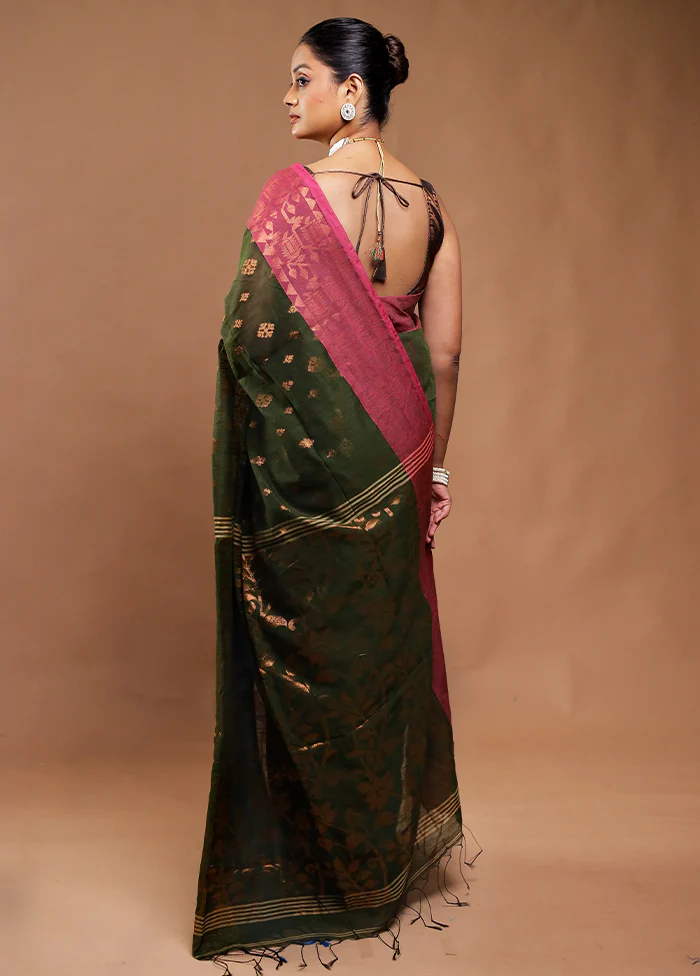 Green Cotton Saree With Blouse Piece - Image 3
