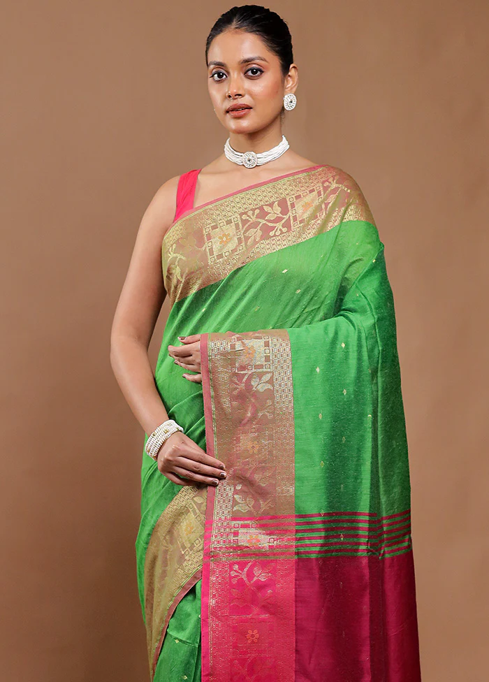 Green Cotton Saree With Blouse Piece - Image 2