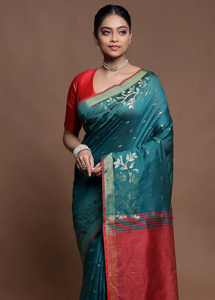Green Cotton Saree With Blouse Piece - Image 2