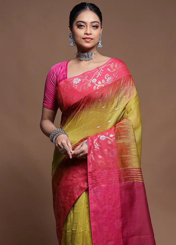 Green Cotton Saree With Blouse Piece - Image 2
