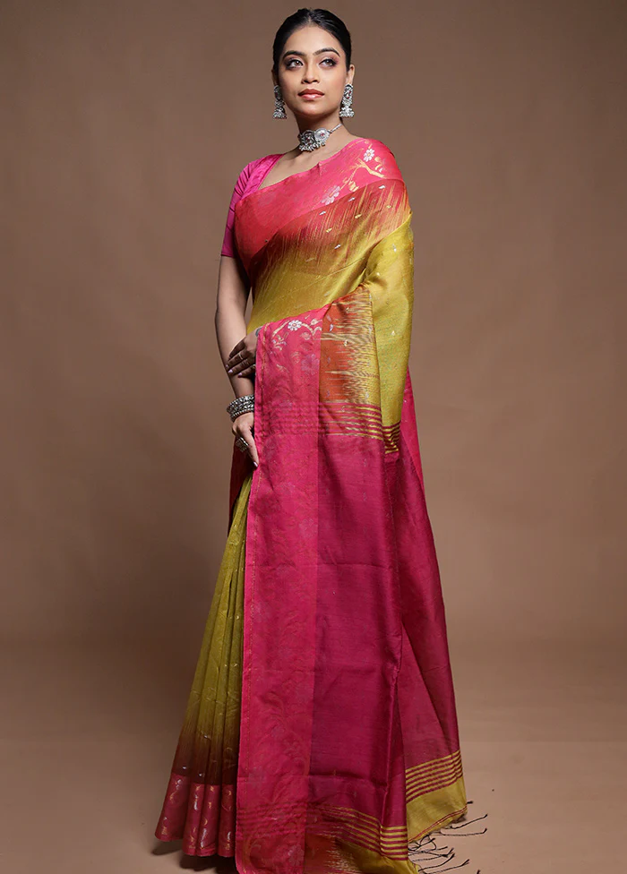 Green Cotton Saree With Blouse Piece - Image 4