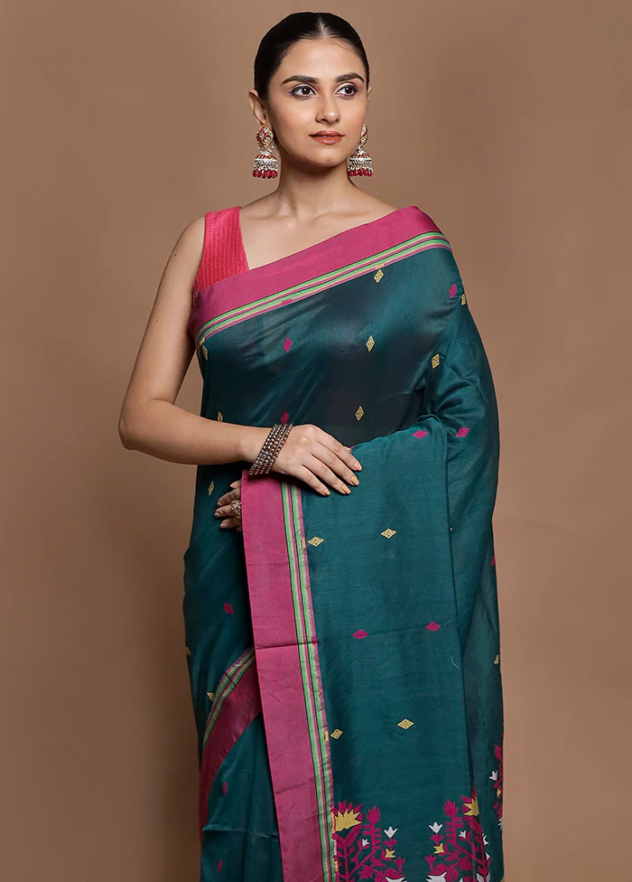 Green Cotton Saree With Blouse Piece - Image 2