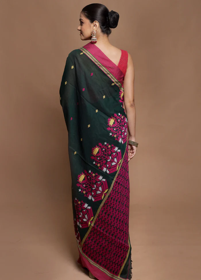 Green Cotton Saree With Blouse Piece - Image 3