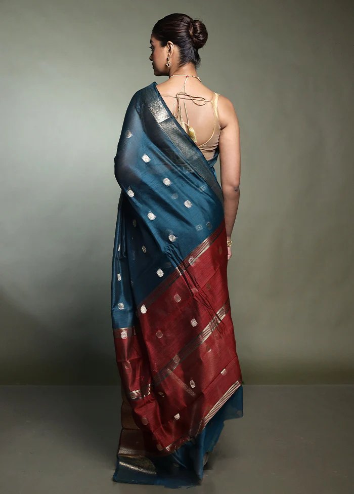 Green Cotton Saree With Blouse Piece - Image 3