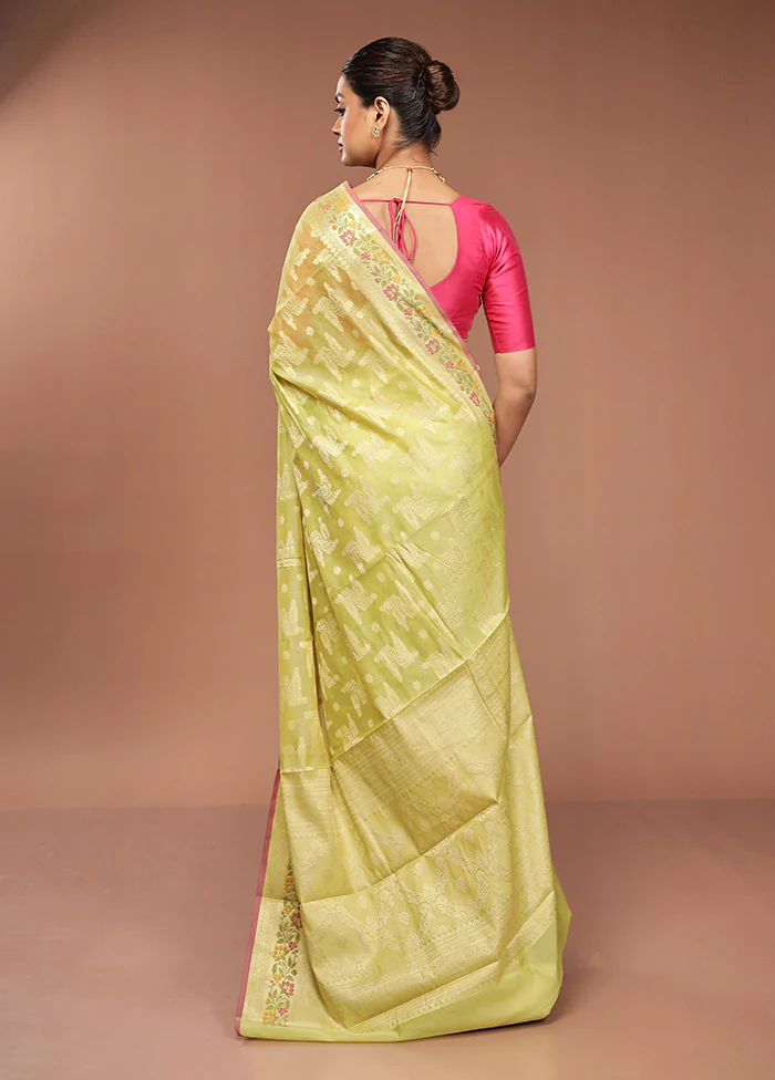 Green Cotton Saree With Blouse Piece - Image 3