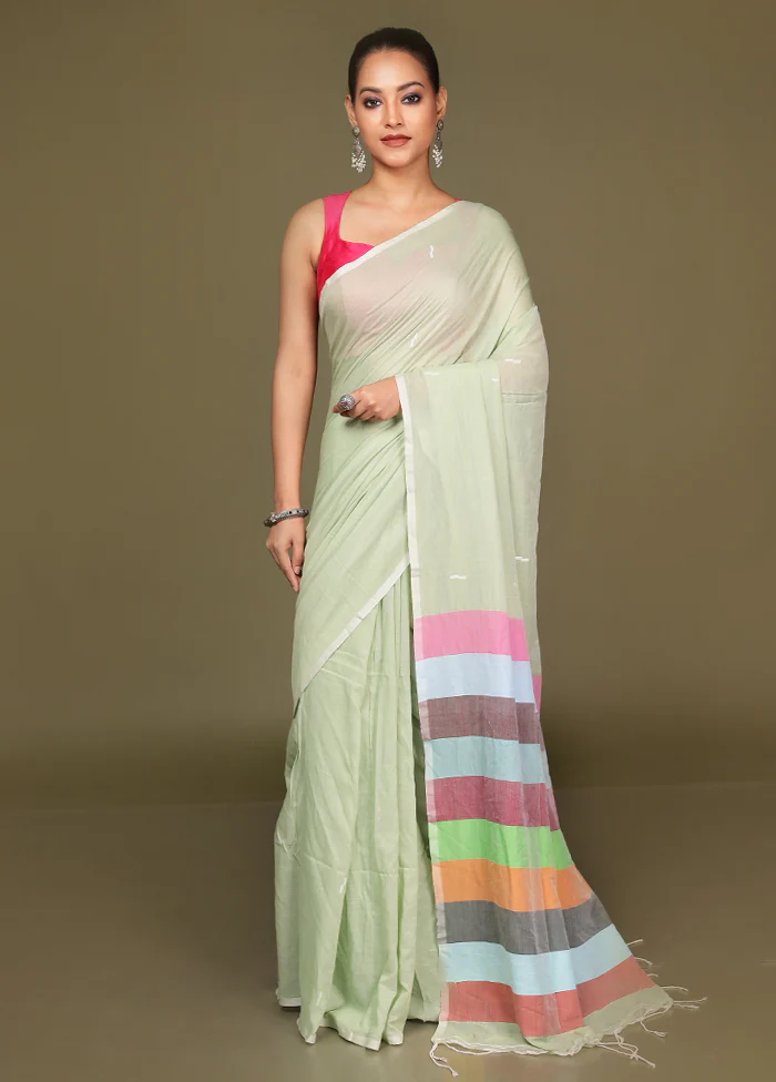 Green Cotton Saree With Blouse Piece - Image 2
