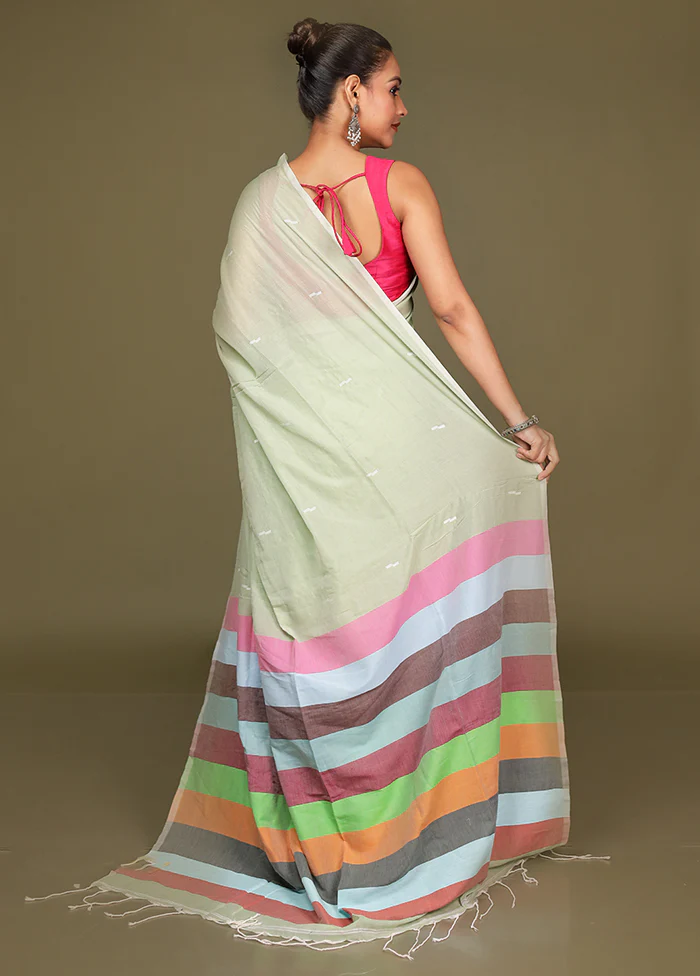 Green Cotton Saree With Blouse Piece - Image 3