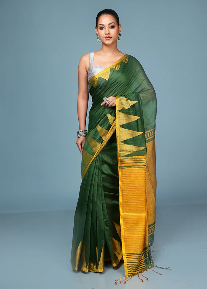Green Cotton Saree With Blouse Piece - Image 2