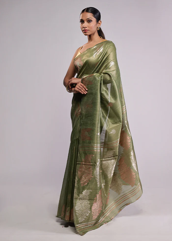 Green Cotton Saree With Blouse Piece - Image 4