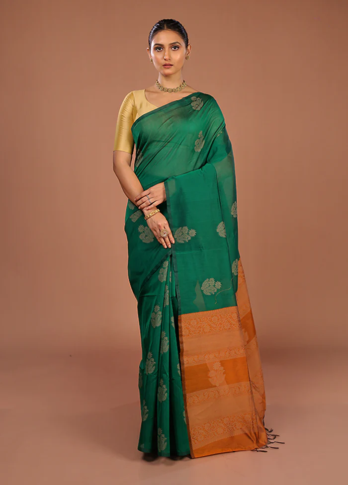 Green Cotton Saree With Blouse Piece - Image 2