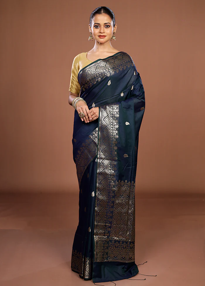 Blue Cotton Saree With Blouse Piece - Image 2