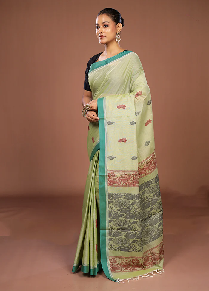 Green Cotton Saree With Blouse Piece - Image 4