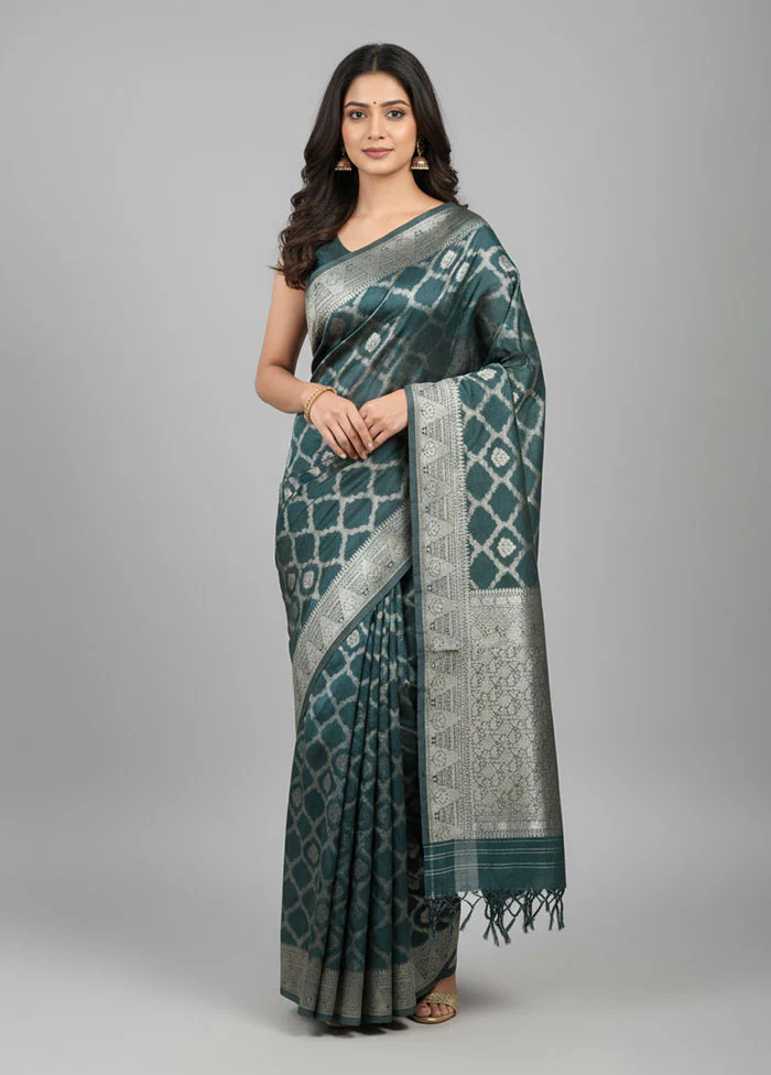 Green Cotton Saree With Blouse Piece
