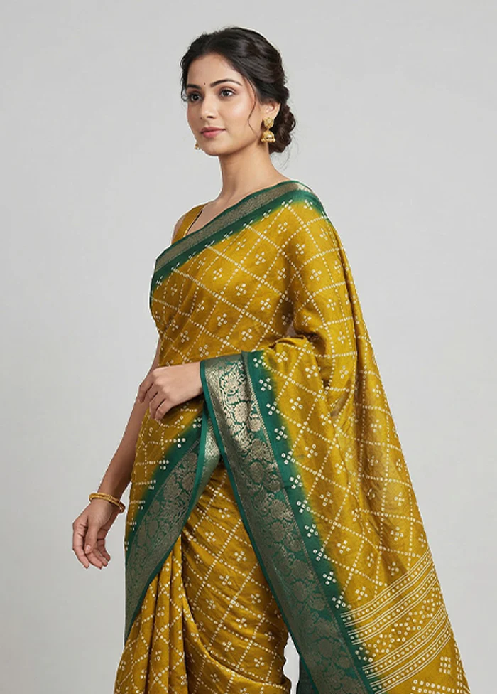 Green Cotton Saree With Blouse Piece - Image 2