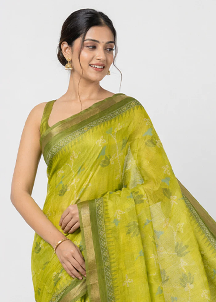 Green Cotton Saree With Blouse Piece - Image 2
