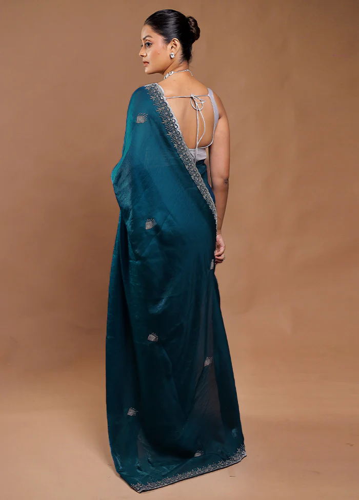 Green Crushed Tissue Silk Saree With Blouse Piece - Image 3