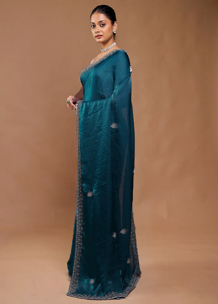 Green Crushed Tissue Silk Saree With Blouse Piece - Image 4