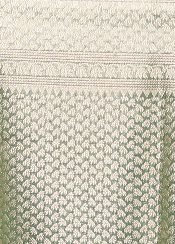 Green Crushed Tissue Silk Saree With Blouse Piece - Image 5