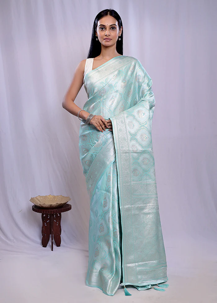 Green Dupion Silk Saree With Blouse Piece - Image 3