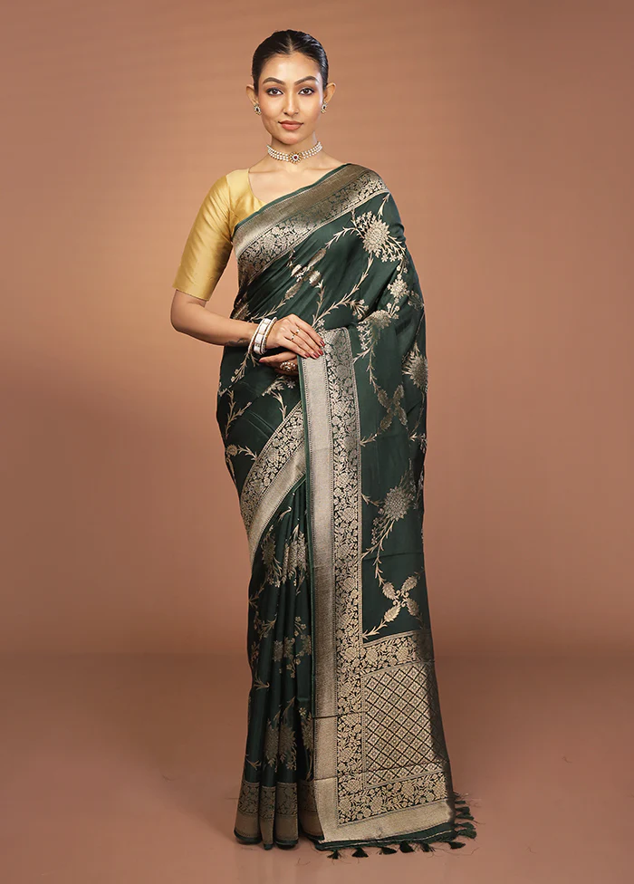 Green Dupion Silk Saree With Blouse Piece - Image 2