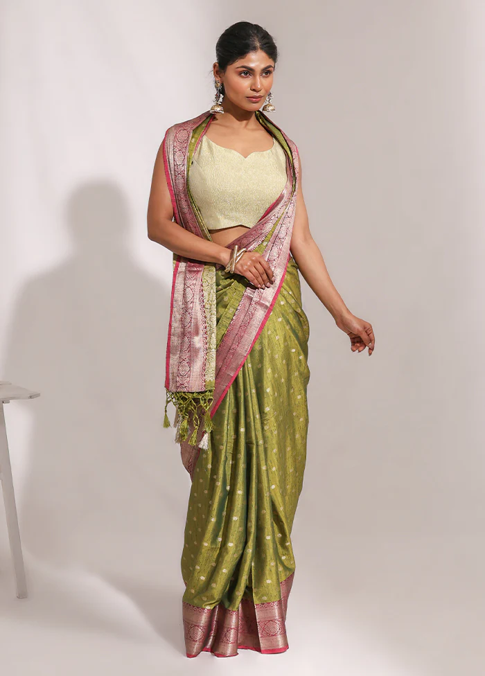 Green Dupion Silk Saree With Blouse Piece - Image 4